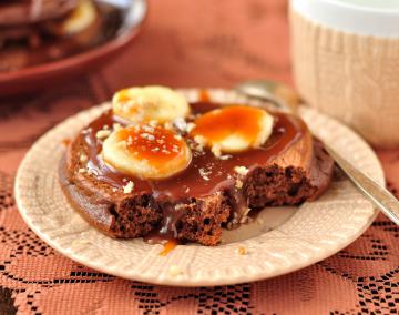 Pancake al cioccolato e banane