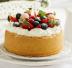 Chiffon cake con frutti di bosco e panna montata