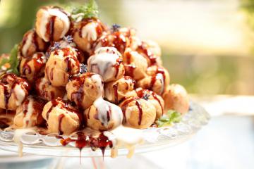 Croquembouche