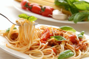 Spaghetti al sugo di salsiccia