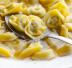 Cappelletti in brodo
