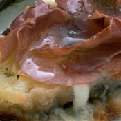 Crostini alici e prosciutto crudo