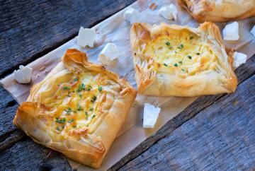 Sfogliatine di pasta phyllo al formaggio
