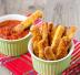 Bastoncini di zucchine fritte con coulis di pomodori