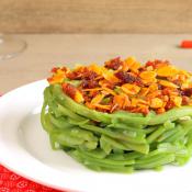 Insalata di fagiolini con mandorle e salamino