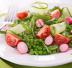 Insalata di piselli, ravanelli e pomodorini