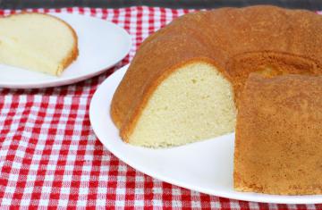 Ciambellone alla ricotta