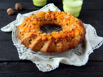 Ciambellone di zucca e noci
