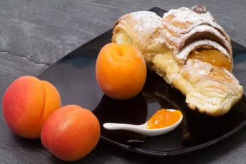 Cornetti alla marmellata