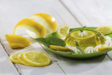Gelatina al limone