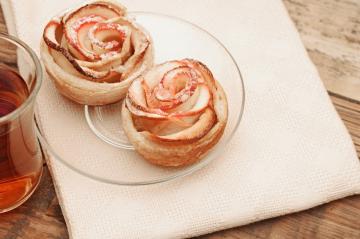 Rose di sfoglia alla mela