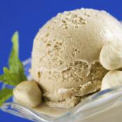 Gelato alla nocciola