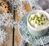 Mousse alla vaniglia con granella di pistacchio