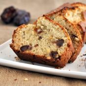 Plumcake con pinoli e prugne