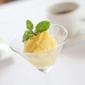 Sorbetto all'ananas