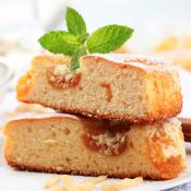 Torta con marmellata di albicocche