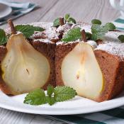 Torta soffice al cacao e pere