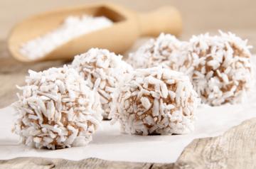 Tartufi al cocco e cioccolato