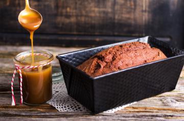 Torta al cioccolato con crema al caramello