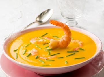 Crema di zucca con gamberi ed erba cipollina