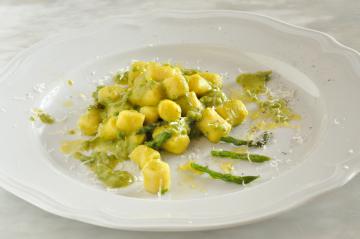 Gnocchi con asparagi