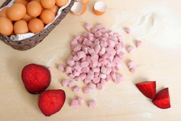 Gnocchi di barbabietola