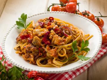 Linguine al ragù piccante di pesce