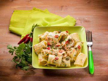 Paccheri piccanti con capperi