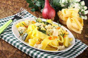 Pappardelle zucchine e spada
