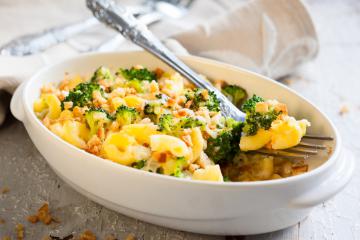Pasta al forno con broccoli e pancetta