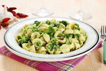 Pasta broccoli e acciughe