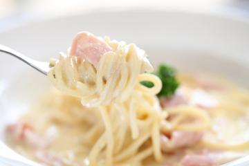 Pasta panna e prosciutto