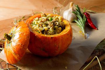 Ragù d'anatra con couscous e zucca
