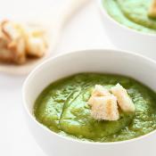 Crema di fagiolini e fave con crostini di pane