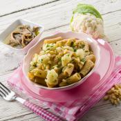 Maccheroni con cavolfiore, acciughe e pinoli