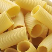 Maccheroni gialli freddi