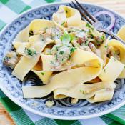 Pappardelle al ragù bianco di funghi