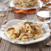 Pasta con carciofi e mandorle