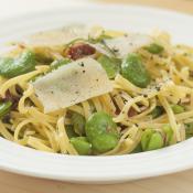 Pasta con le fave fresche