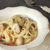 Pasta speck e funghi