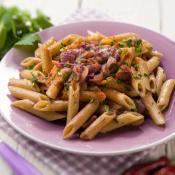 Penne con cipolle di Tropea e peperoncino