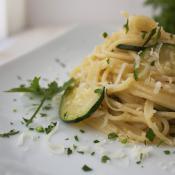 Spaghetti con zucchine
