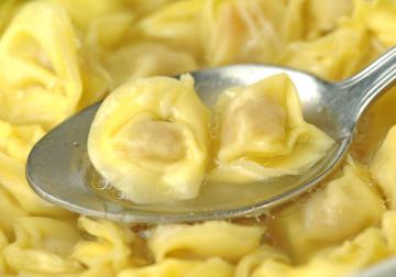 Tortellini in brodo