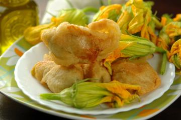 Frittelle di fiori di zucca