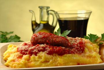 Polenta con salsiccia