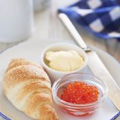 Croissant al salmone