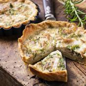 Mini quiche al tonno e rosmarino