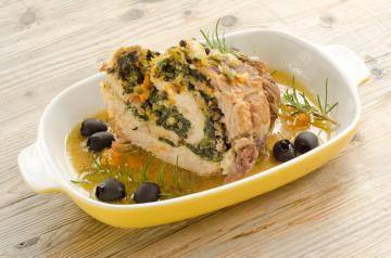 Arrosto con cuore di spinaci e salsiccia