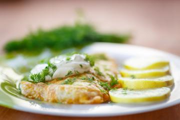 Baccalà impanato con salsa alla crème fraîche