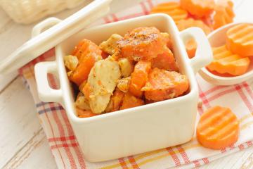 Bocconcini di pollo con carote